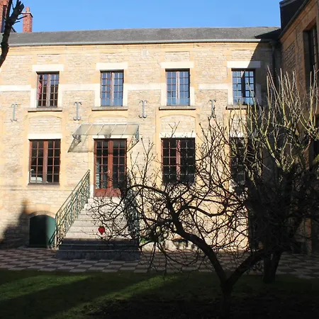 Le Temps Suspendu Sedan